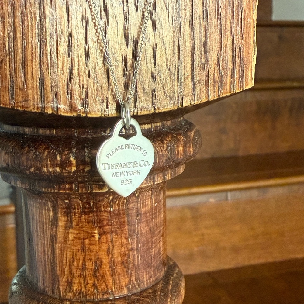 Tiffany’s classic sterling silver necklace